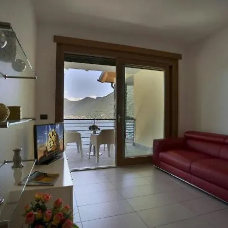 Sleeps 4 Pool Air Con Argegno