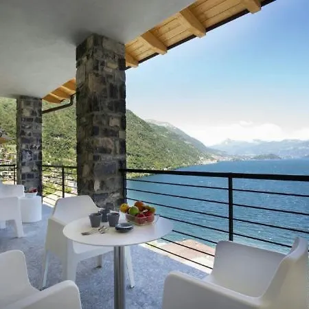 Lägenhet Sleeps 4 Pool Air Con